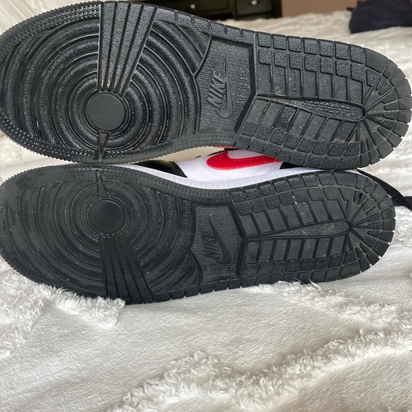 Air Jordan 1 Mid (GS) size Youth 5 - Picture 6 of 9